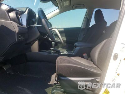 Zdjęcie 7 z 13 samochodu: 2018 TOYOTA RAV4 LE VIN:JTMZFREV0JJ723051 - miniatura