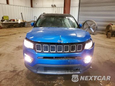 Piąte zdjęcie samochodu w środku: 2019 JEEP COMPASS LIMITED VIN:3C4NJDCB5KT647944 - miniatura