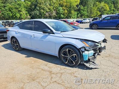 Czwarte zdjęcie samochodu z boku: 2023 NISSAN ALTIMA SR VIN:1N4BL4CW5PN330744 - miniatura