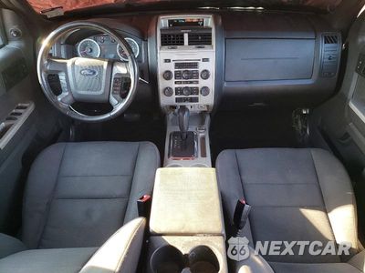 Zdjęcie 8 z 13 samochodu: 2012 FORD ESCAPE XLT VIN:1FMCU9DG5CKA62401 - miniatura
