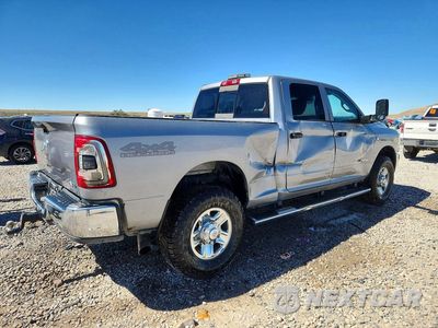 Trzecie zdjęcie samochodu z tyłu: 2020 RAM 2500 TRADESMAN VIN:3C6UR5CLXLG308777 - miniatura