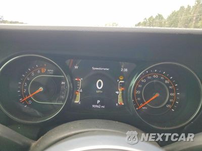 Zdjęcie 9 z 13 samochodu: 2019 JEEP WRANGLER UNLIMITED SAHARA VIN:1C4HJXEG7KW575758 - miniatura