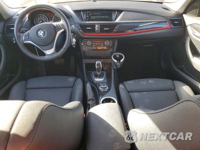 Zdjęcie 8 z 13 samochodu: 2015 BMW X1 XDRIVE28I VIN:WBAVL1C51FVY40713 - miniatura
