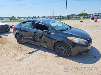 Czwarte zdjęcie samochodu z boku: 2016 KIA FORTE LX VIN:KNAFK4A69G5503311 - miniatura
