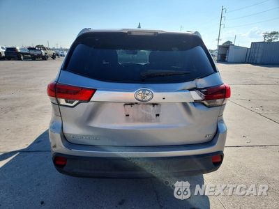 Zdjęcie 6 z 13 samochodu: 2017 TOYOTA HIGHLANDER SE VIN:5TDKZRFH5HS190306 - miniatura