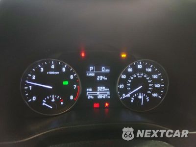 Zdjęcie 9 z 13 samochodu: 2017 HYUNDAI ELANTRA SE VIN:5NPD74LF4HH077733 - miniatura