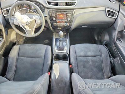 Zdjęcie 8 z 14 samochodu: 2016 NISSAN ROGUE S VIN:JN8AT2MTXGW023311 - miniatura
