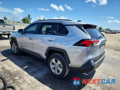 Drugie zdjęcie samochodu z przodu: 2025 TOYOTA RAV4 XLE VIN:2T3W1RFV6SC329820 - miniatura