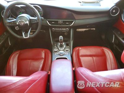 Zdjęcie 8 z 13 samochodu: 2020 ALFA ROMEO GIULIA VIN:ZARFAMAN4L7630291 - miniatura