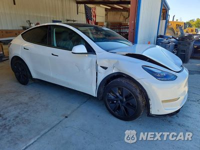 Czwarte zdjęcie samochodu z boku: 2025 TESLA MODEL Y VIN:7SAYGDED2SA347254 - miniatura