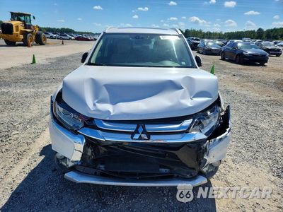 Piąte zdjęcie samochodu w środku: 2017 MITSUBISHI OUTLANDER SE VIN:JA4AD3A30HZ036758 - miniatura