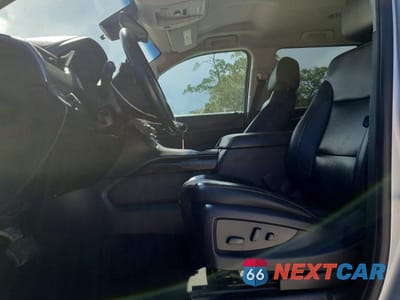 Zdjęcie 7 z 13 samochodu: 2019 CHEVROLET SUBURBAN C1500 LT VIN:1GNSCHKC6KR201509 - miniatura