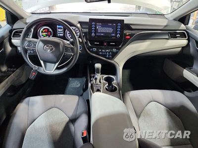 Zdjęcie 8 z 13 samochodu: 2022 TOYOTA CAMRY LE VIN:4T1C31AK1NU587637 - miniatura