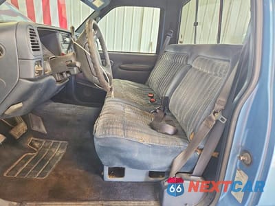Zdjęcie 7 z 12 samochodu: 1997 CHEVROLET GMT-400 C1500 VIN:1GBEC14W5VZ100863 - miniatura