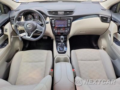 Zdjęcie 8 z 13 samochodu: 2018 NISSAN ROGUE SPORT SV VIN:JN1BJ1CP5JW106482 - miniatura