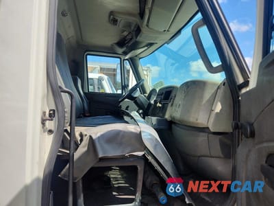 Zdjęcie 11 z 13 samochodu: 2013 INTERNATIONAL 4300 BOX TRUCK VIN:1HTMMAAL2DH482405 - miniatura