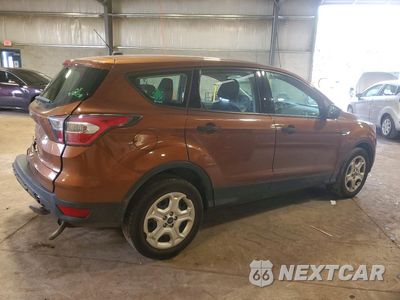 Trzecie zdjęcie samochodu z tyłu: 2017 FORD ESCAPE S VIN:1FMCU0F78HUB48449 - miniatura