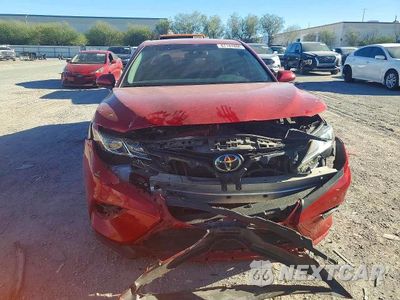 Piąte zdjęcie samochodu w środku: 2019 TOYOTA CAMRY SE VIN:4T1B11HK3KU287715 - miniatura