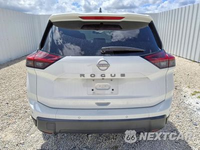 Zdjęcie 6 z 14 samochodu: 2024 NISSAN ROGUE S VIN:5N1BT3AA5RC718126 - miniatura