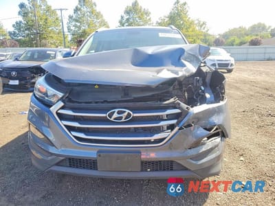 Piąte zdjęcie samochodu w środku: 2018 HYUNDAI TUCSON SEL VIN:KM8J3CA4XJU741504 - miniatura