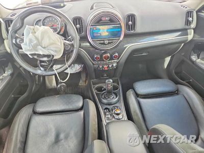 Zdjęcie 8 z 13 samochodu: 2020 MINI COOPER S COUNTRYMAN ALL4 VIN:WMZYX1C07L3L01187 - miniatura