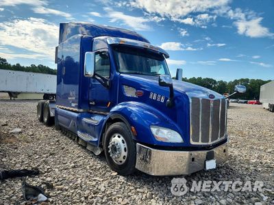 Czwarte zdjęcie samochodu z boku: 2019 PETERBILT 579 SEMI TRUCK VIN:1XPBDP9X0KD601649 - miniatura
