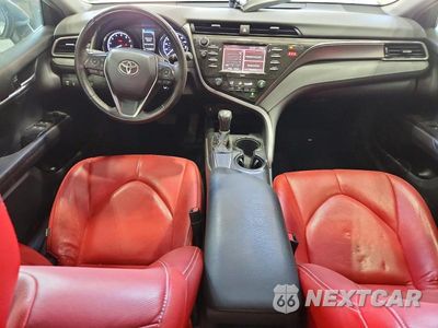 Zdjęcie 8 z 12 samochodu: 2020 TOYOTA CAMRY SE VIN:4T1G11AKXLU378885 - miniatura