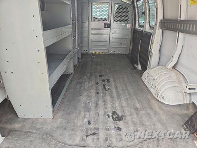 Zdjęcie 10 z 13 samochodu: 2012 GMC SAVANA G1500 VIN:1GTS7AFX5C1183540 - miniatura
