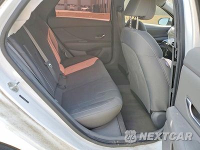Zdjęcie 10 z 12 samochodu: 2022 HYUNDAI ELANTRA SEL VIN:5NPLS4AGXNH064731 - miniatura