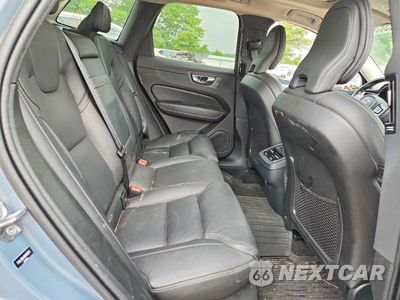 Zdjęcie 11 z 13 samochodu: 2022 VOLVO XC60 B5 INSCRIPTION VIN:YV4L12RL8N1915373 - miniatura
