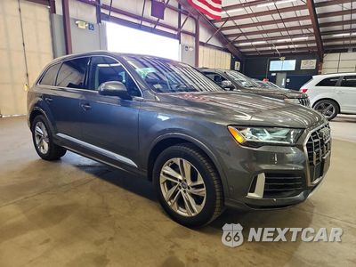 Czwarte zdjęcie samochodu z boku: 2020 AUDI Q7 PREMIUM PLUS VIN:WA1LXAF73LD007437 - miniatura