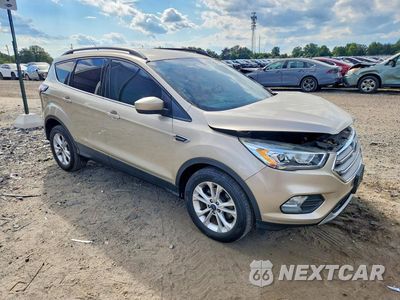 Czwarte zdjęcie samochodu z boku: 2017 FORD ESCAPE SE VIN:1FMCU0GD7HUE83464 - miniatura