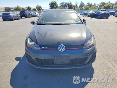Piąte zdjęcie samochodu w środku: 2016 VOLKSWAGEN GTI S/SE VIN:3VW4T7AU3GM040953 - miniatura
