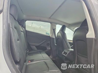 Zdjęcie 10 z 12 samochodu: 2022 TESLA MODEL Y VIN:7SAYGDEE7NA010804 - miniatura