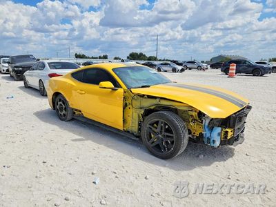 Czwarte zdjęcie samochodu z boku: 2024 FORD MUSTANG VIN:1FA6P8TH6R5136581 - miniatura