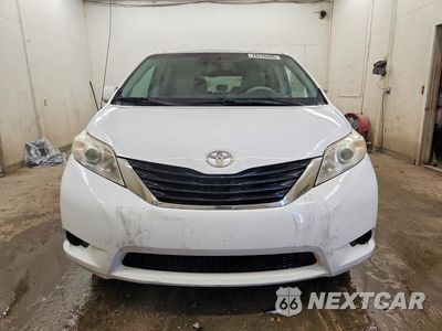 Piąte zdjęcie samochodu w środku: 2012 TOYOTA SIENNA LE VIN:5TDKK3DC2CS276741 - miniatura