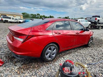 Trzecie zdjęcie samochodu z tyłu: 2021 HYUNDAI ELANTRA SEL VIN:KMHLM4AG6MU074473 - miniatura