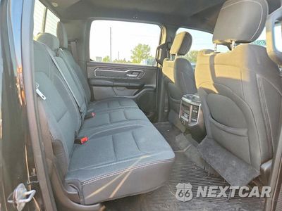 Zdjęcie 10 z 12 samochodu: 2022 RAM 1500 BIG HORN/LONE STAR VIN:1C6SRFFT2NN323955 - miniatura