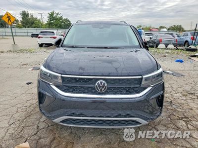 Piąte zdjęcie samochodu w środku: 2024 VOLKSWAGEN TAOS SE VIN:3VVSX7B29RM009545 - miniatura
