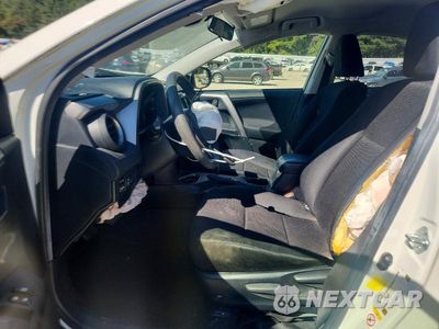 Zdjęcie 7 z 13 samochodu: 2017 TOYOTA RAV4 LE VIN:JTMZFREV4HJ700852 - miniatura