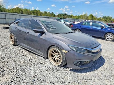 Czwarte zdjęcie samochodu z boku: 2018 HONDA CIVIC LX VIN:2HGFC2F57JH563688 - miniatura