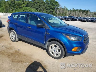 Czwarte zdjęcie samochodu z boku: 2019 FORD ESCAPE S VIN:1FMCU0F79KUB21641 - miniatura
