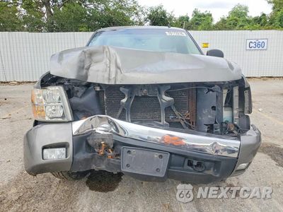 Piąte zdjęcie samochodu w środku: 2007 CHEVROLET SILVERADO K1500 VIN:1GCEK14C87Z554497 - miniatura