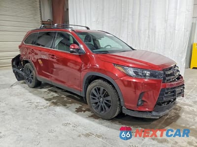 Czwarte zdjęcie samochodu z boku: 2019 TOYOTA HIGHLANDER SE VIN:5TDJZRFH6KS602798 - miniatura