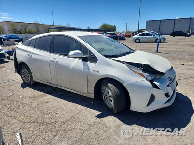 Czwarte zdjęcie samochodu z boku: 2016 TOYOTA PRIUS TWO VIN:JTDKBRFU5G3024031 - miniatura
