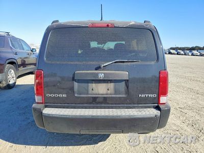 Zdjęcie 6 z 12 samochodu: 2010 DODGE NITRO SE VIN:1D4PT2GK3AW126069 - miniatura