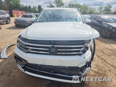 Piąte zdjęcie samochodu w środku: 2021 VOLKSWAGEN TIGUAN SEL PREMIUM R-LINE VIN:3VV4B7AXXMM030160 - miniatura