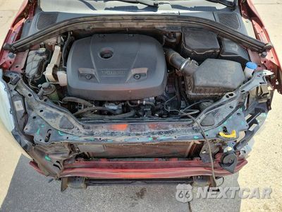 Zdjęcie 12 z 14 samochodu: 2017 VOLVO XC60 T5 DYNAMIC VIN:YV440MRR6H2084669 - miniatura