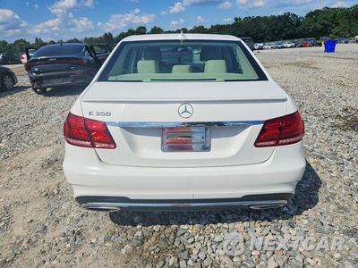 Zdjęcie 6 z 12 samochodu: 2014 MERCEDES-BENZ E 350 VIN:WDDHF5KBXEB048877 - miniatura