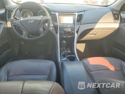 Zdjęcie 8 z 12 samochodu: 2011 HYUNDAI SONATA LIMITED 2.0T VIN:5NPEC4AB6BH297902 - miniatura